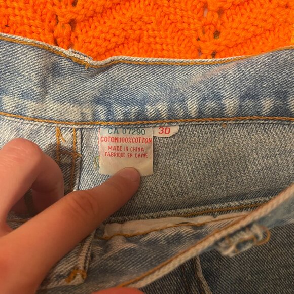 90s Road Runner Lightwash high waisted 100% cotton denim jean shorts! - Picture 10 of 12